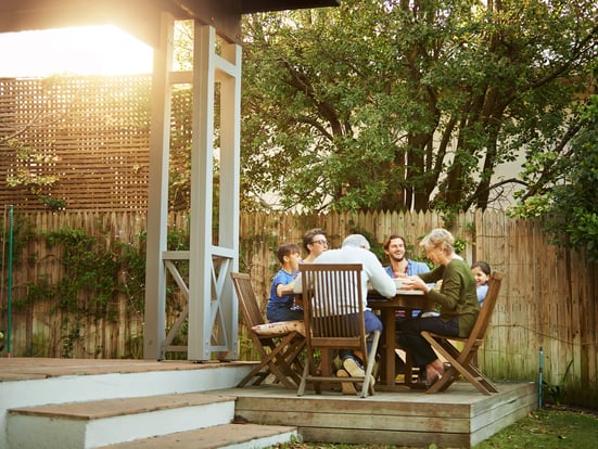 The Best Time of Year to Buy Outdoor Patio Furniture